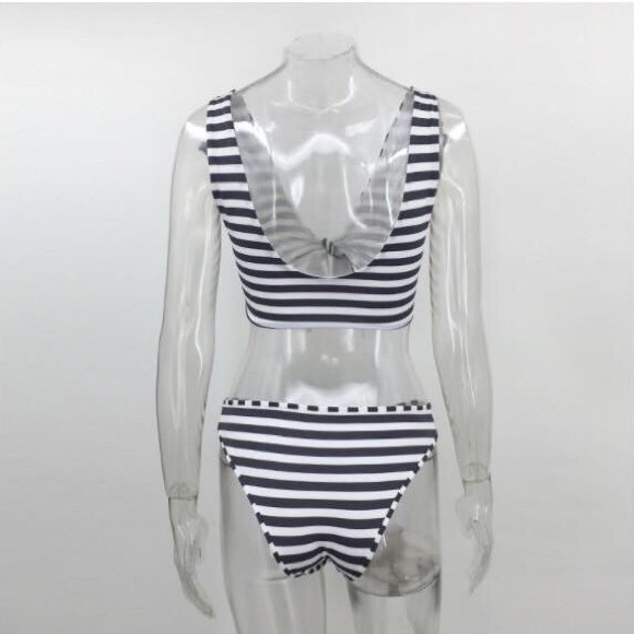 NEW! Striped Knotted Bikini - Picture 6 of 7